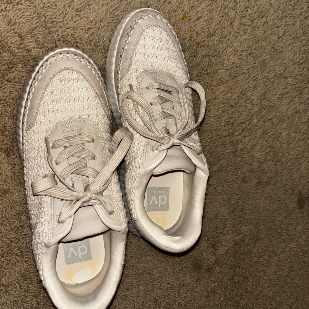 DV by Dolce Vita Women's White Sneakers